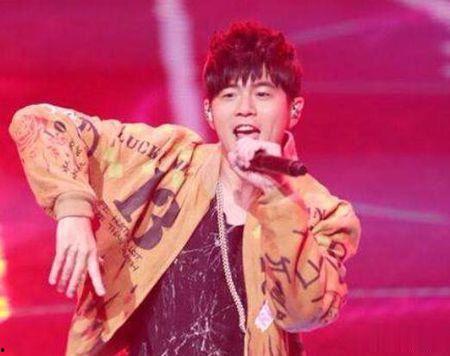 周杰伦回应网红