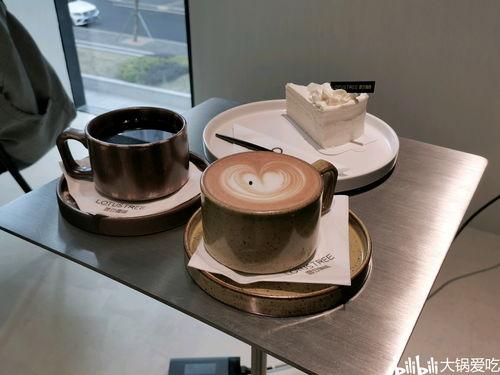 网红咖啡打卡拍照,镜头下的时尚饮品之旅